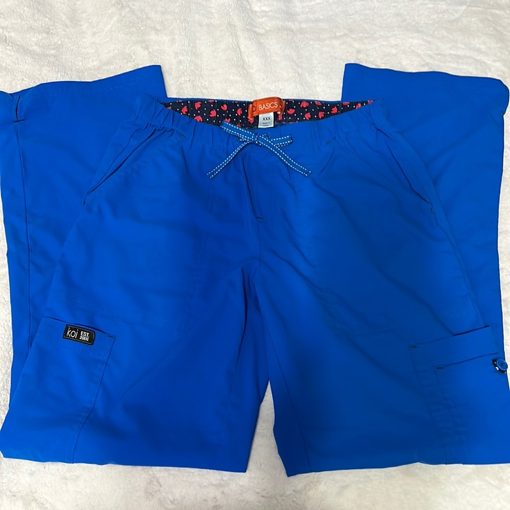 Women’s Koi Scrub Pants